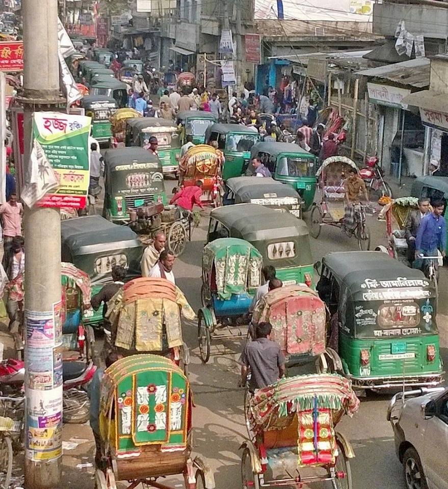 কুলাউড়ায় যানজট সমস্যা প্রকট