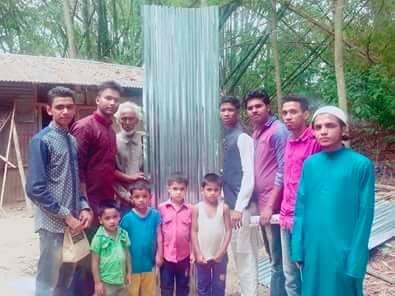 গোলাপগঞ্জ চ্যারিটি ক্লাবের টিন বিতরন
