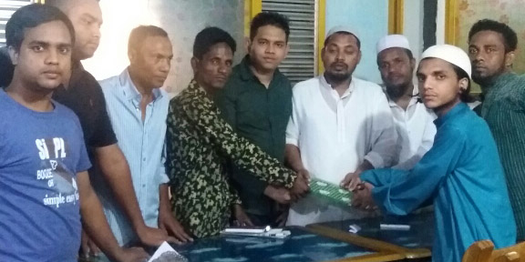অনলাইন আমাদের প্রতিদিনের কার্ডিফ ইউকে প্রতিনিধি রাহাতকে সংবর্ধনা