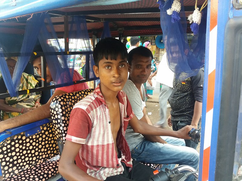 মৌলভীবাজারে অদক্ষ অপ্রাপ্ত বয়স্ক শিশু  চালকদের কারনে বাড়ছে দূর্ঘটনা