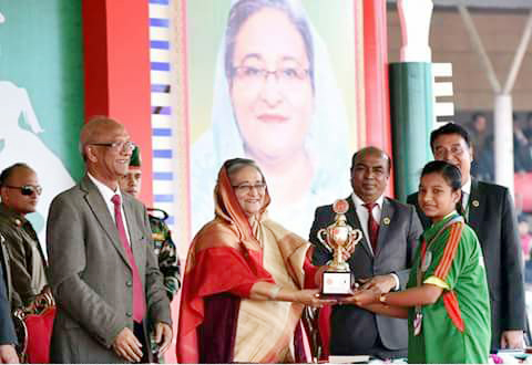 ব্যাডমিন্টন খেলায় জাতীয় পর্যায়ে পুরস্কৃত হলো মৌলভীবাজারের জেরিন