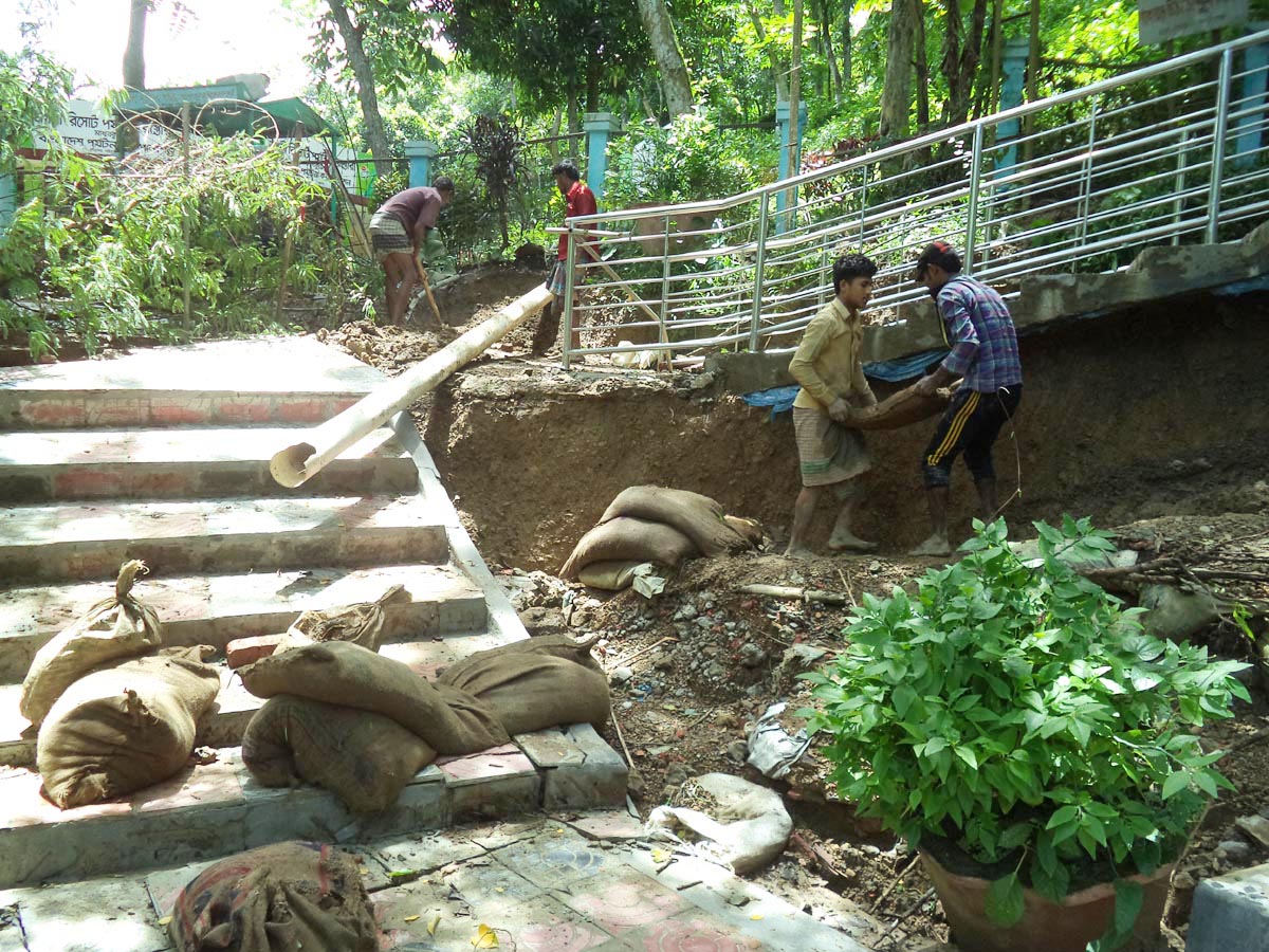 মাধবকুন্ডের ভ্রমন পিপাসুরা ফিরে যাচ্ছেন
