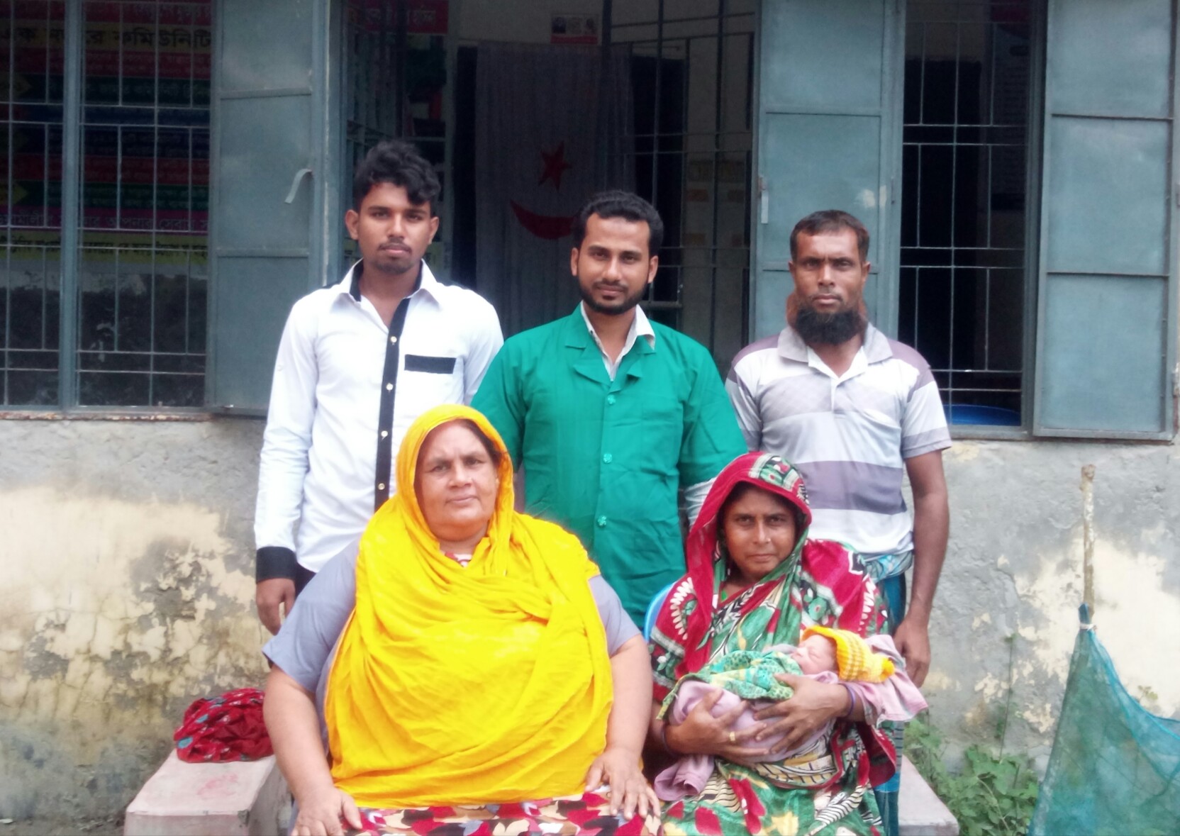 জয়নগর কমিউনিটি ক্লিনিকে সুস্থ্য নব জাতকের জন্ম