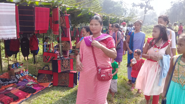 মৌলভীবাজারে শুরু হয়েছে খাসিয়া দের ,খাসি সেঙ কুটস্যাম’ উৎসব