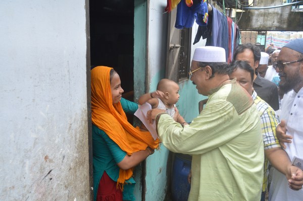 নানার কোলে যাও,তাইন মায়া করবা
