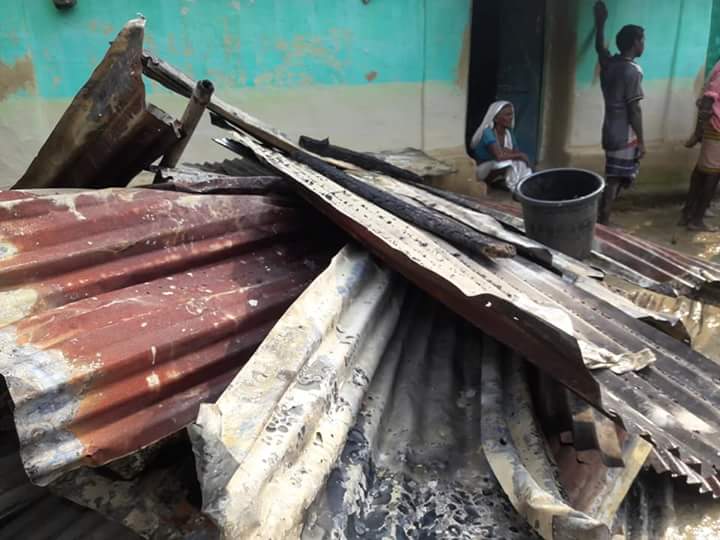শ্রীমঙ্গলে চা শ্রমিকের বাড়িতে অাগুন