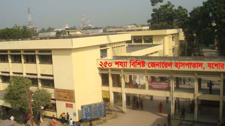 ১২ চিকিৎসকের নামে গ্রেফতারি পরোয়ানা