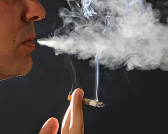 পাবলিক প্লেসে ধুমপান, আইন আছে প্রয়োগ নেই