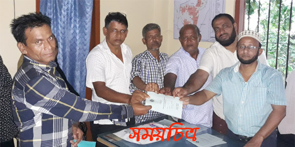 বড়লেখায় ৯০ জন বয়স্ক অসহায়কে ভাতাভোগী করা হয়েছে