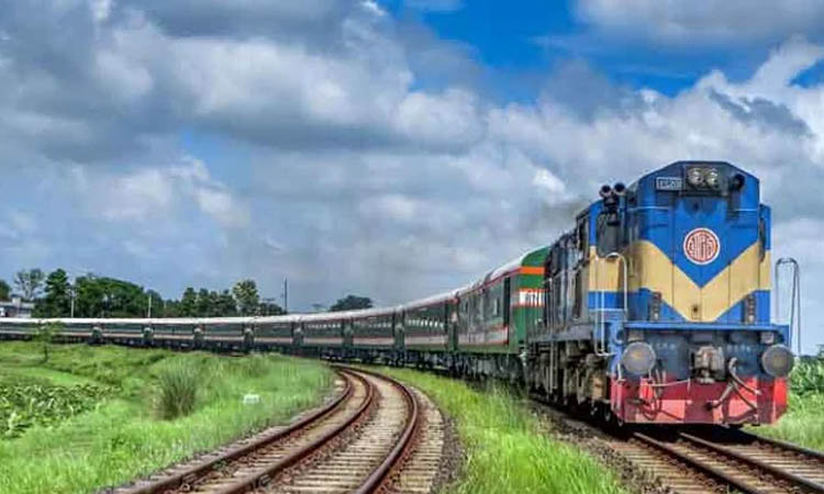 গফরগাঁওয়ে ট্রেনে ডাকাতি, নিহত
