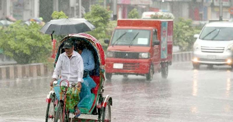 ভারি বর্ষণের আভাস