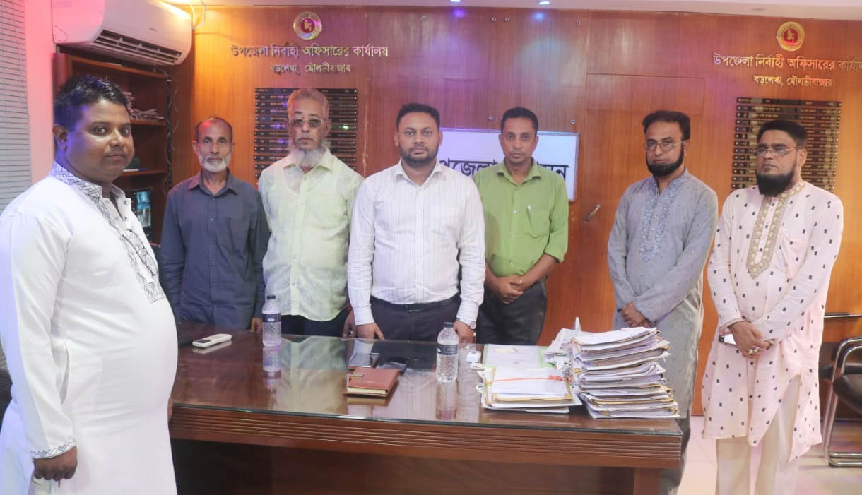 বড়লেখা নবাগত উপজেলা নির্বাহী অফিসারের সাথে সাংবাদিকদের সৌজন্য সাক্ষাৎ