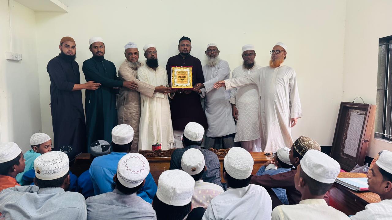 জামেয়া মোহাম্মদিয়ায় এম. কাওছার আহমদের বিদায়ী সংবর্ধনা অনুষ্ঠিত