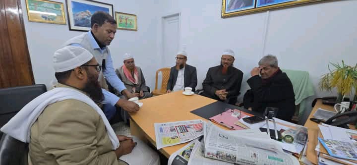 খালেদা জিয়ার মৃত্যুতে সমবেদনা জানাতে গুলশান কার্যালয়ে উপস্থিত মুফতী সৈয়দ এসহাক 