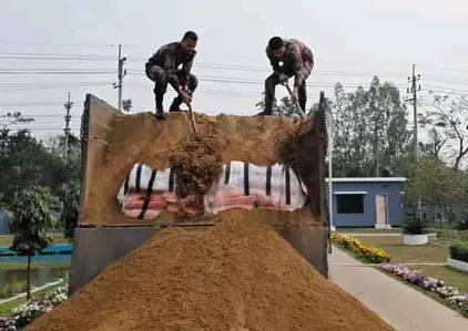 ‎মাধবপুরে বালুর নিচে চোরাই জিরা, ট্রাকভর্তি ৪০ লাখ টাকার মালামাল জব্দ