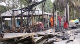 রাজারহাটে অগ্নিকাণ্ডে সর্বস্ব হারিয়ে ১০ লাখ টাকার ক্ষতি