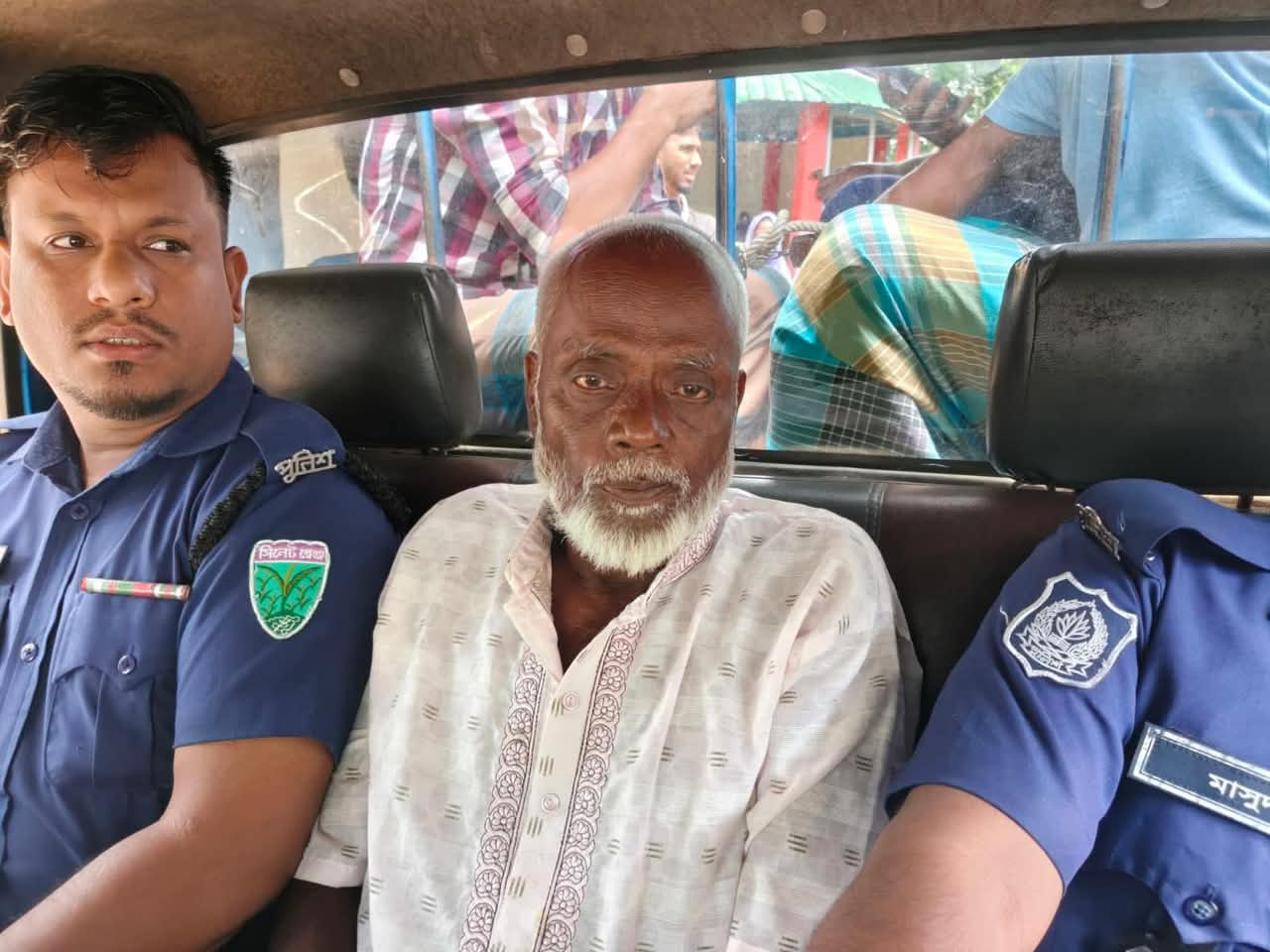 বিয়ানীবাজারে মাদ্রাসা ছাত্রকে বলাৎকারের অভিযোগে বৃদ্ধ গ্রেফতার