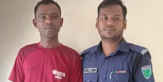 ‎হবিগঞ্জে গৃহবধূর মুখে এসিড নিক্ষেপের অভিযোগ সাবেক স্বামী গ্রেপ্তার