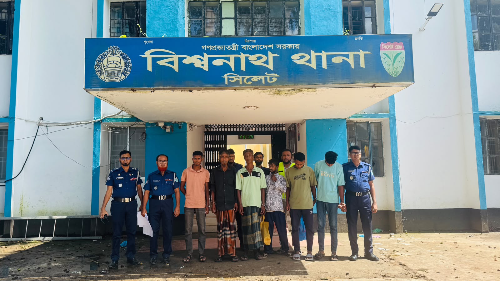বিশ্বনাথে বিশেষ অভিযানে ৫ ওয়ারেন্টভুক্তসহ ৭ আসামি গ্রেফতার