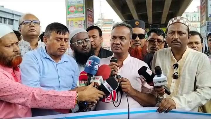 সাংবাদিক তুহিন হত্যার দ্রুত বিচার দাবিতে গাজীপুরে মানববন্ধন