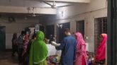 ফুলবাড়ী হাসপাতালে রোগীকে দেড় ঘণ্টা অপেক্ষা করানোর অভিযোগ, ফেসবুকে মিজানুরের ক্ষোভ