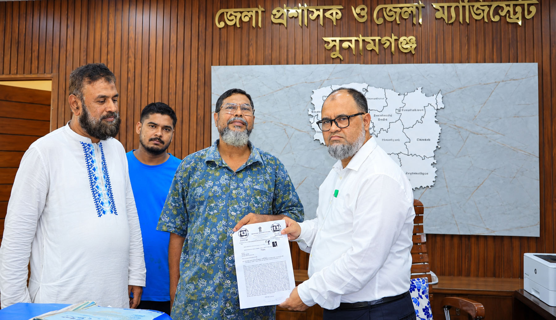 প্রধানমন্ত্রী বরাবরে বঙ্গবীর ওসমানীর জন্ম ও মৃত্যুবার্ষিকী রাষ্ট্রীয়ভাবে পালনের দাবিতে ভাসানী ওসমানী স্মৃতি সংসদের স্মারকলিপি