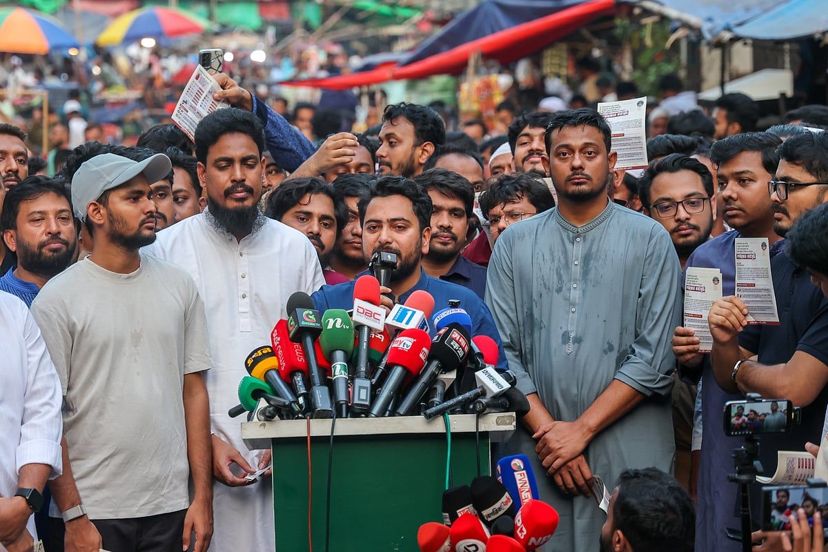 মধ্যবিত্তের ডিম খাওয়া অর্ধেকের বেশি কমেছে: নাহিদ ইসলাম