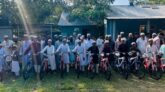 কটিয়াদীতে ৪০ দিন মসজিদে নামাজ পড়ে বাইসাইকেল পেল ১৪ শিশু