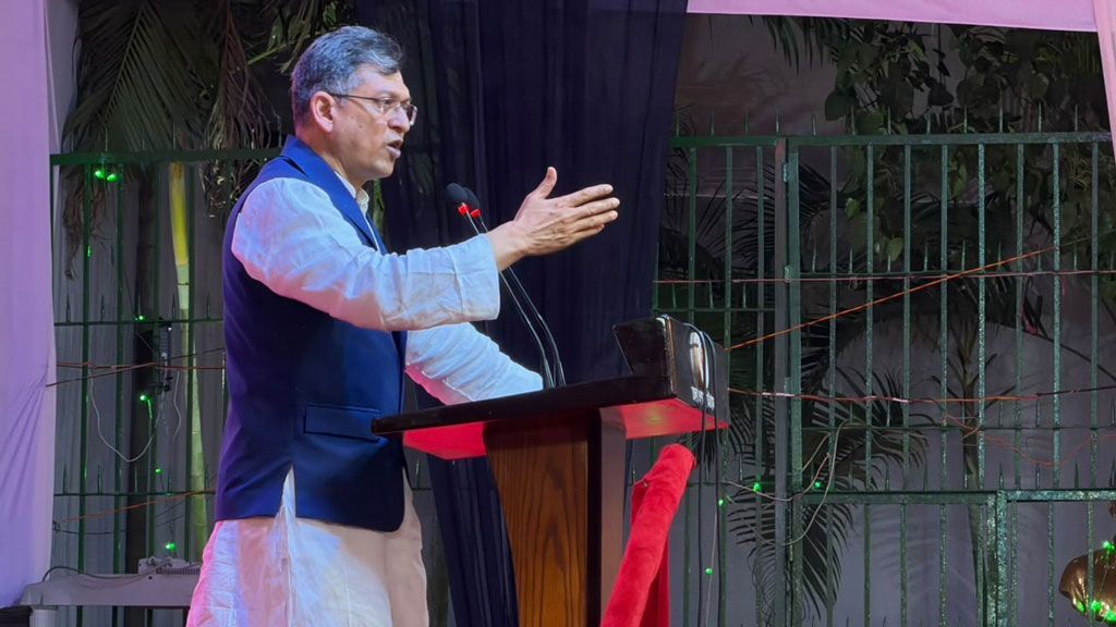বাংলাদেশে বসবাসকারী সব ধর্মের মানুষের একমাত্র ও প্রধান পরিচয় বাংলাদেশি: স্বরাষ্ট্রমন্ত্রী